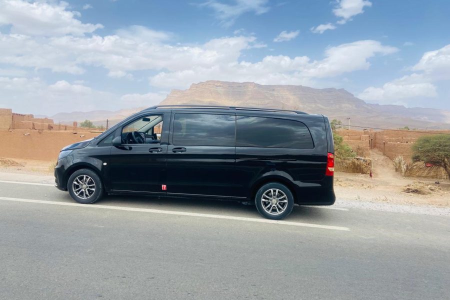 Renault Trafic Combi – Business & Group Minivan with Driver