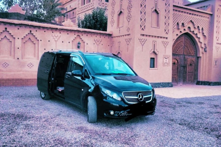 Renault Trafic Combi – Business & Group Minivan with Driver