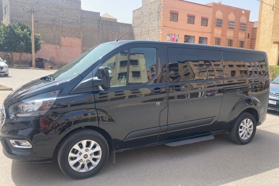 Volkswagen Caravelle – Premium Minivan with Private Driver