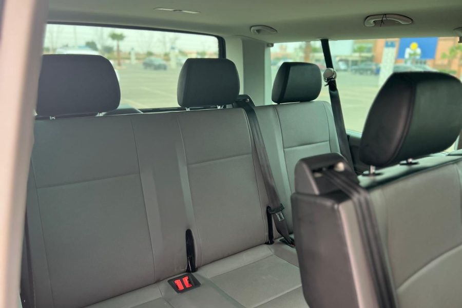 Volkswagen Caravelle – Premium Minivan with Private Driver
